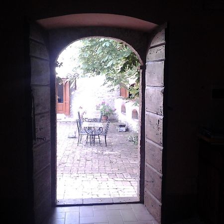 La Palombaia Guest House สโปเลโต ภายนอก รูปภาพ